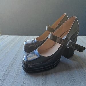 Steve Madden Glossy Black Mary Jane Heels